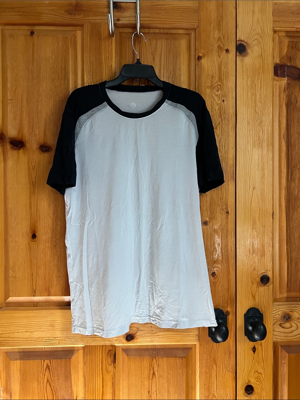 lululemon athletica Black & Silver Raglan Short Sleeve Tee